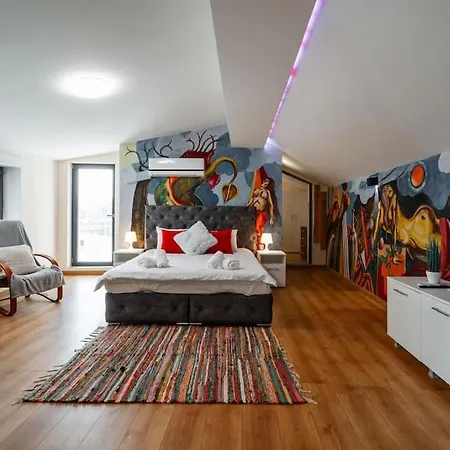 Apartment Artistic Loft With Amazing View